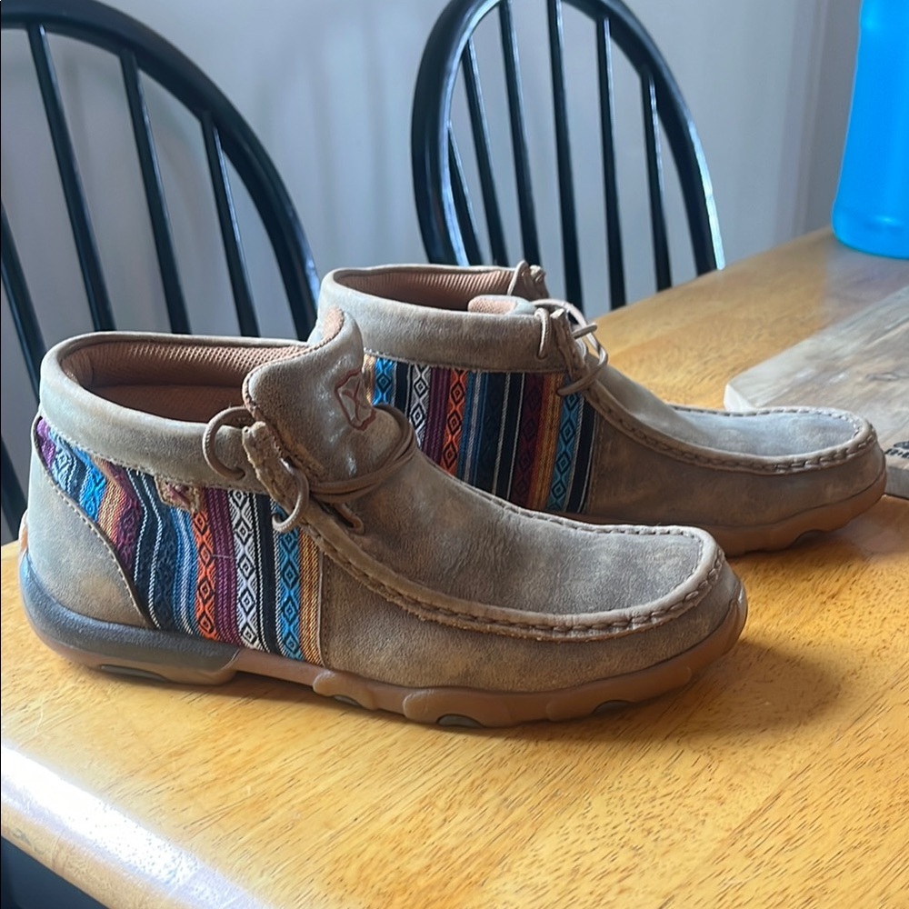 Women’s Brown Patterned Casual Shoes